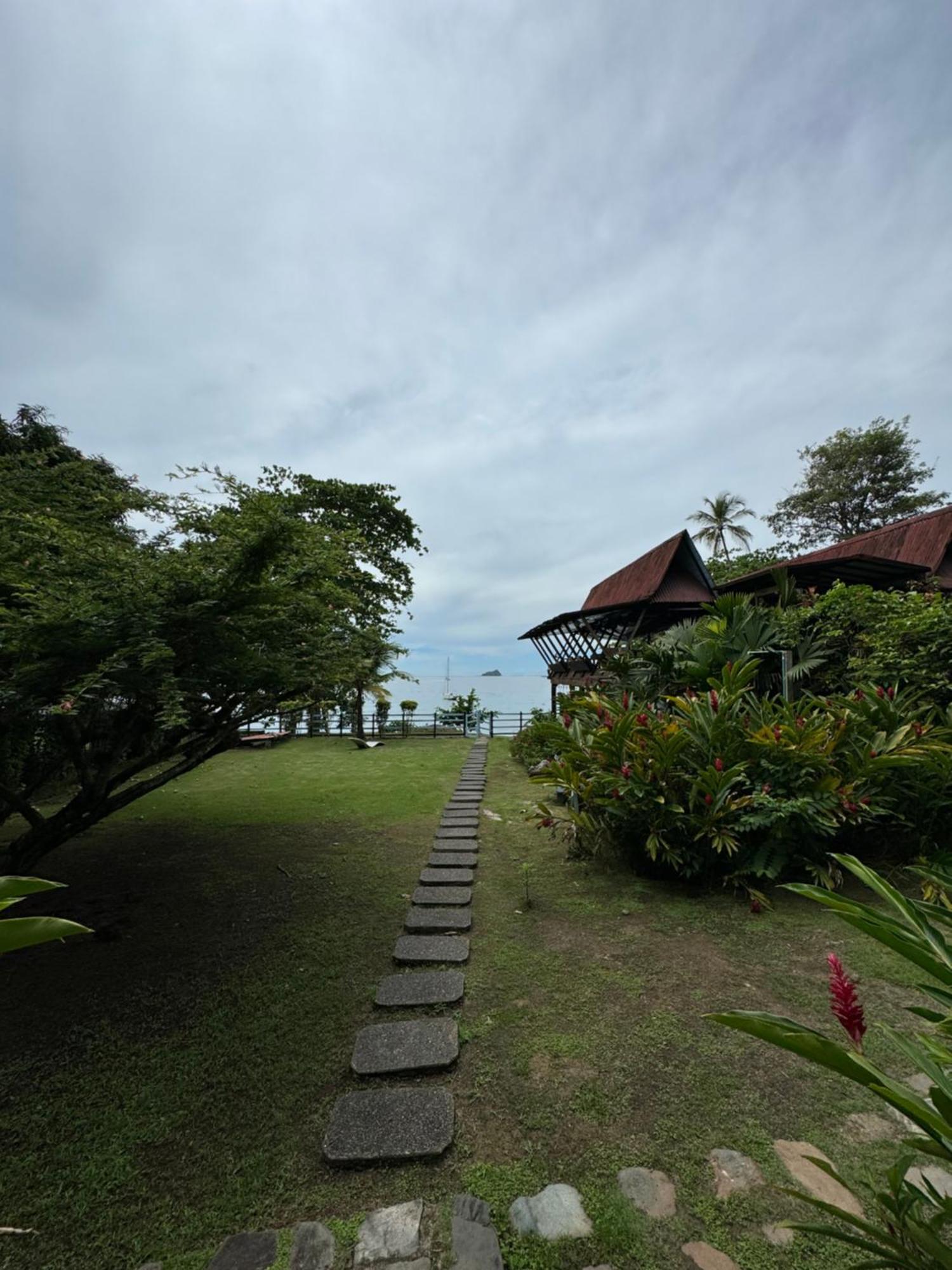 Hotel Bahia Aguacate กาปูร์กานา ภายนอก รูปภาพ
